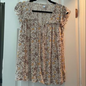 Old navy floral blouse